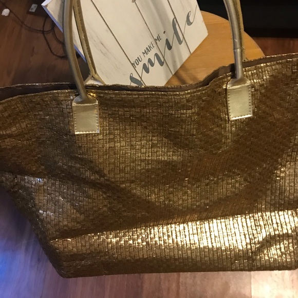 Vintage Handbags - Gold bag